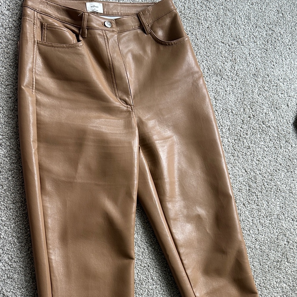 Women’s Aritzia babaton Leather Pants